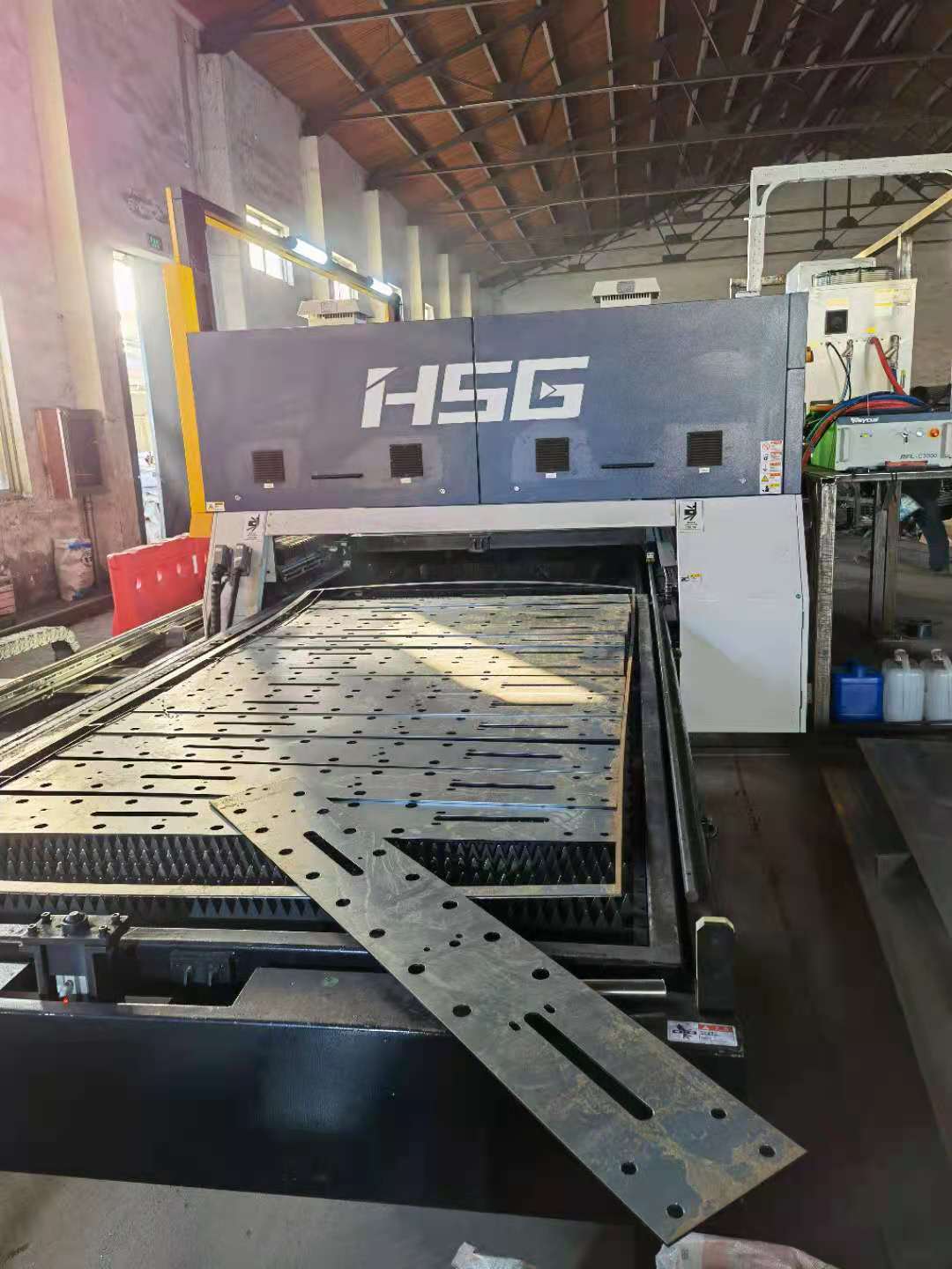Laser cutting equipment at the ZHIDA factory